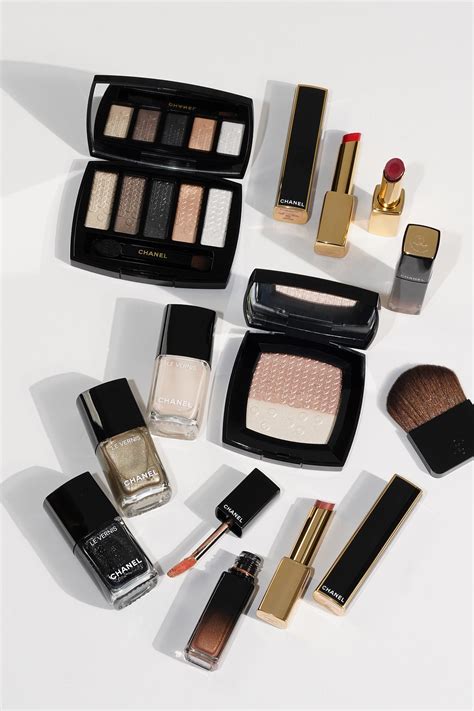 chanel makeup holiday 2023|chanel gift shop online.